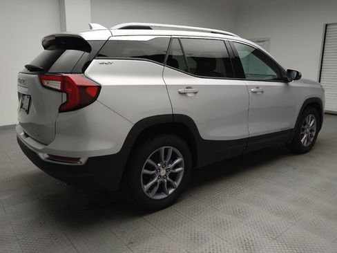 Used 2022 GMC Terrain SLT w/ Infotainment Package II AWD/4WD image 10