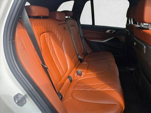 Used 2024 BMW X5 xDrive40i w/ Premium Package image 23