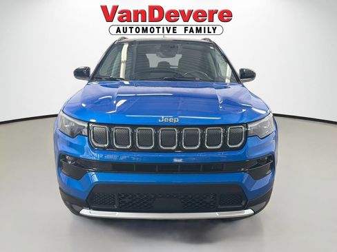 Used 2022 Jeep Compass Limited w/ Elite Group AWD/4WD image 3