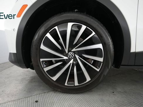 Used 2023 Volkswagen ID.4 Pro S Plus AWD/4WD image 19
