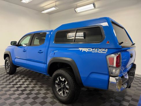 Used 2021 Toyota Tacoma TRD Off-Road AWD/4WD image 9