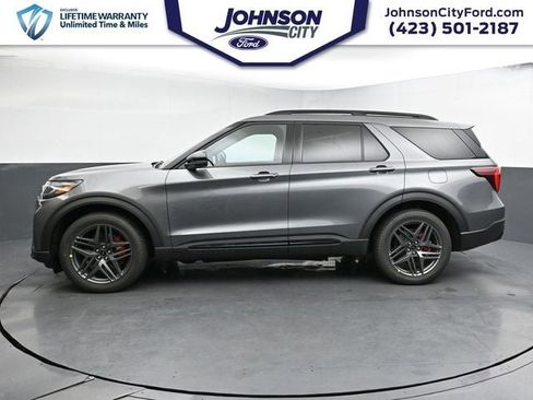 New 2026 Ford Explorer ST image 7