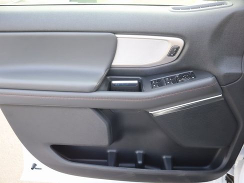 New 2025 Ford Expedition Active image 17