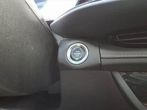 Certified 2022 Buick Envision Essence w/ Safety Package image 22