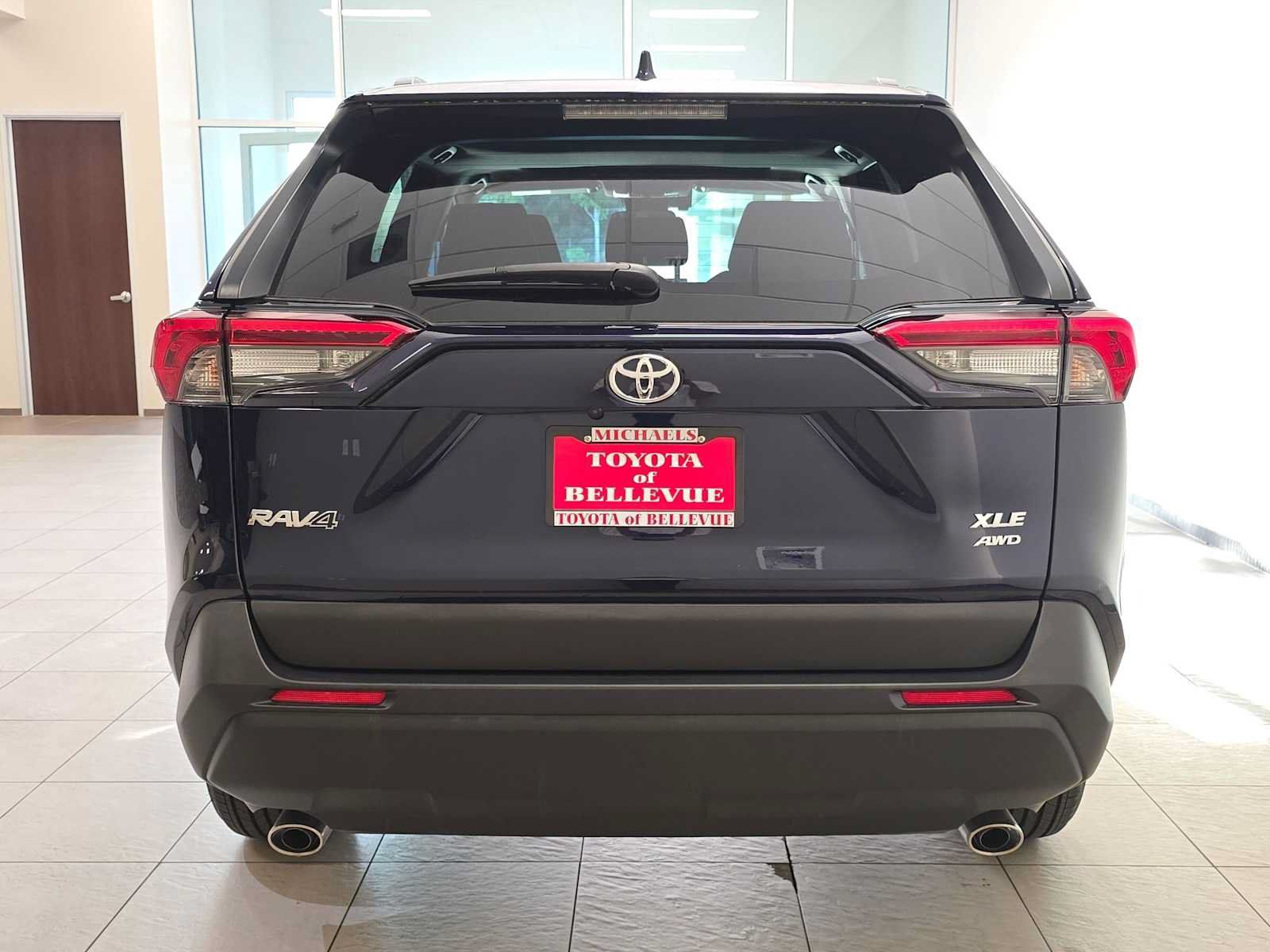 Certified 2025 Toyota RAV4 XLE AWD/4WD image 5