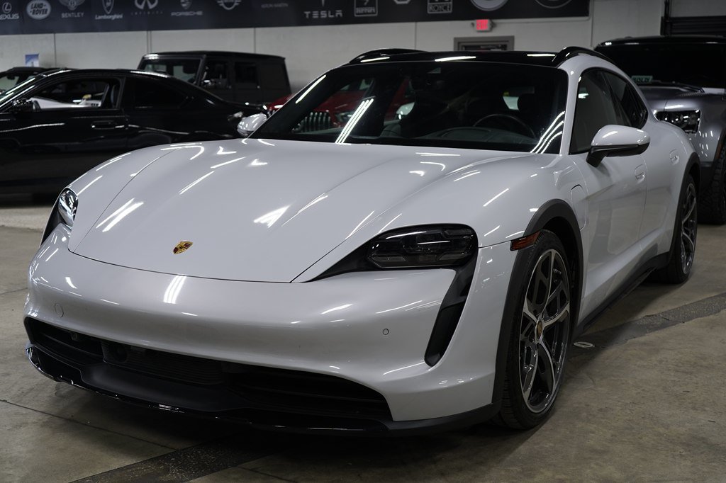 Used 2023 Porsche Taycan 4S AWD/4WD image 1