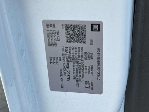 Used 2023 Chevrolet Express 3500 LS image 15