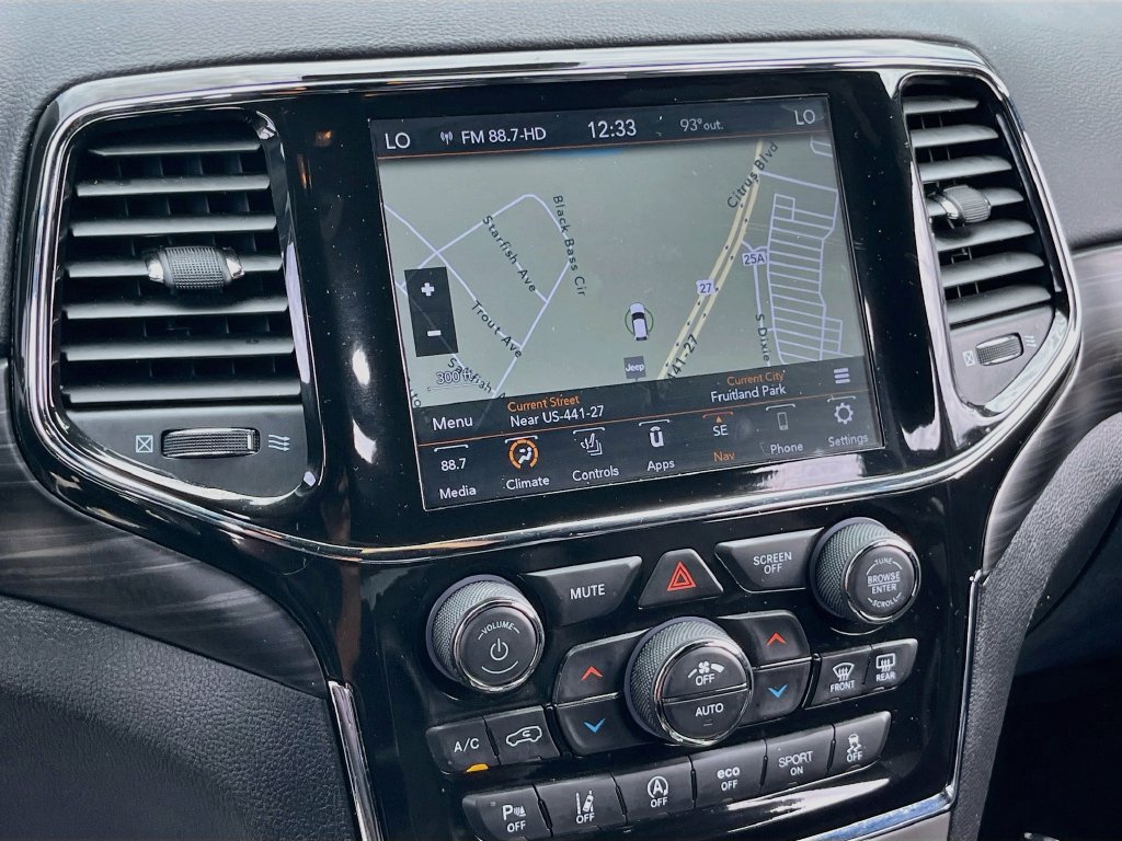 Certified 2021 Jeep Grand Cherokee Laredo X RWD image 13