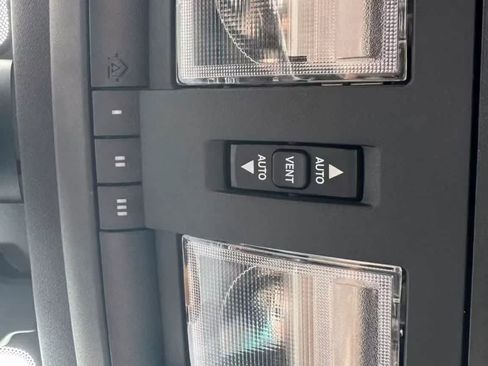 Used 2019 Dodge Challenger R/T Scat Pack image 22