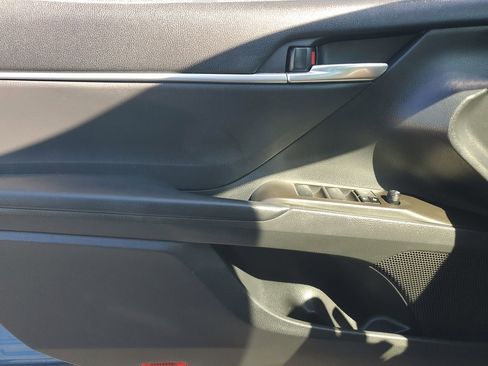 Certified 2023 Toyota Camry SE FWD image 18