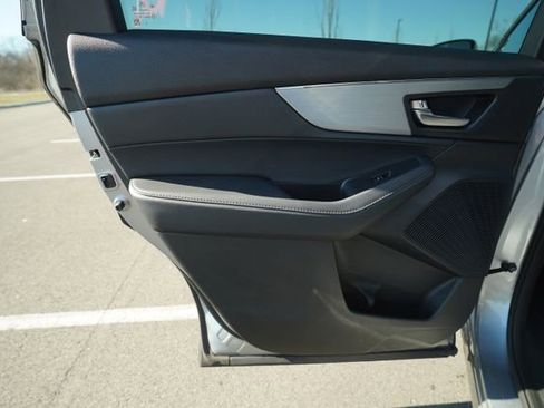 Used 2023 Acura MDX SH-AWD image 17