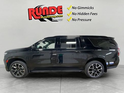 Used 2024 Chevrolet Suburban RST w/ Sport Performance Package AWD/4WD image 3