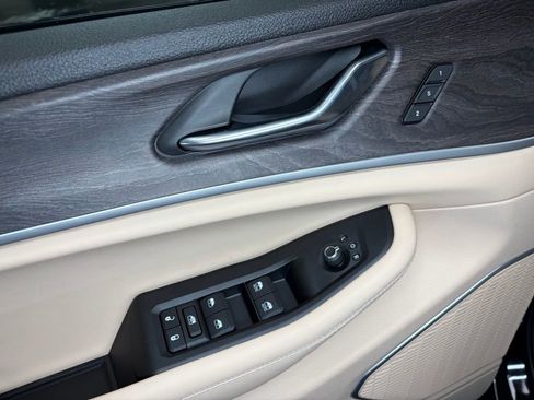 New 2026 Jeep Grand Cherokee L Limited AWD/4WD image 17