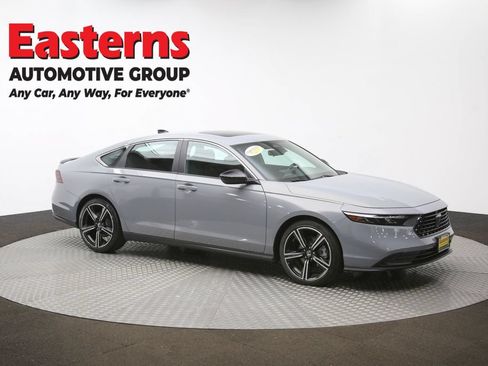 Used 2025 Honda Accord Sport image 45