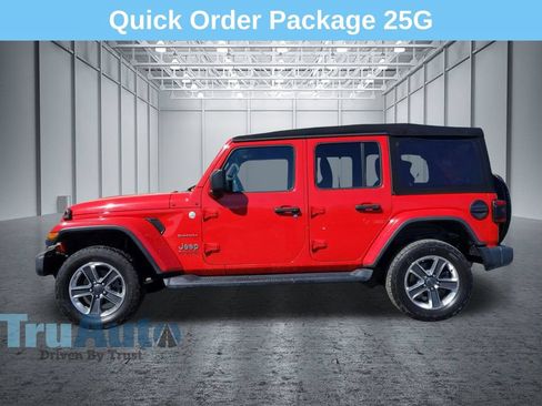 Used 2020 Jeep Wrangler Unlimited Sahara AWD/4WD image 4