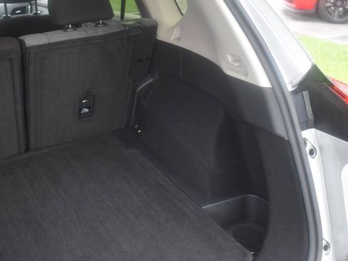 Used 2023 Nissan Rogue SV FWD image 50