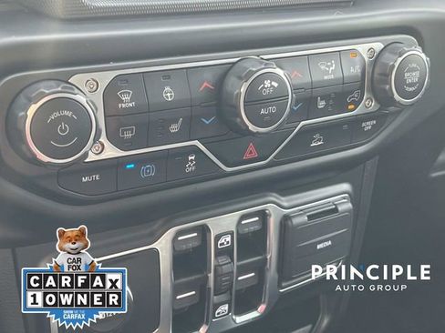 Used 2022 Jeep Wrangler Unlimited Sahara w/ Cold Weather Group image 23