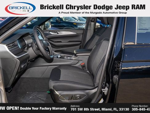 New 2025 Jeep Grand Cherokee Laredo X image 15