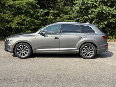 Used 2017 Audi Q7 3.0T Prestige AWD/4WD image 2