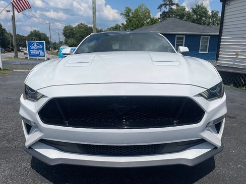 Used 2019 Ford Mustang GT w/ Equipment Group 301A RWD image 2