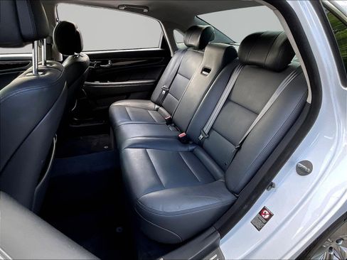 Used 2016 Hyundai Equus Signature RWD image 22
