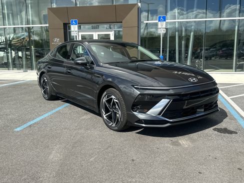New 2026 Hyundai Sonata SEL FWD image 4