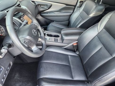 Used 2019 Nissan Murano SL w/ SL Technology Package FWD image 9