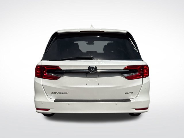 Used 2023 Honda Odyssey Elite image 4