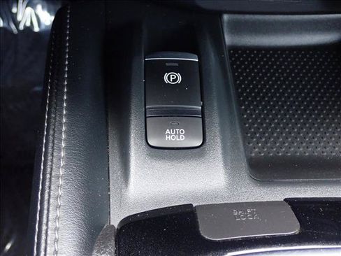 Used 2019 Nissan Rogue SL AWD/4WD image 22