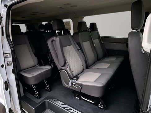 Used 2023 Ford Transit 350 XLT image 17