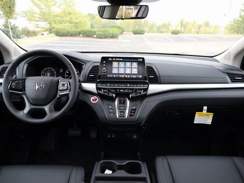 New 2026 Honda Odyssey EX-L image 17