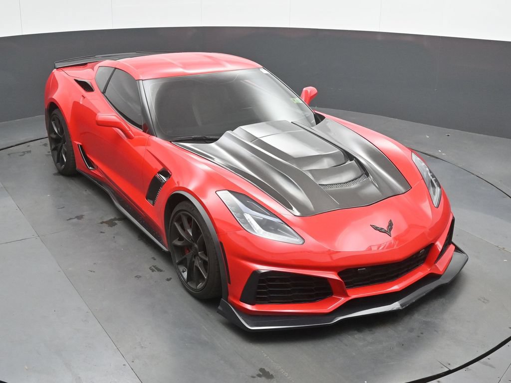 Used 2016 Chevrolet Corvette Z06 w/ 3LZ Preferred Equipment Group RWD image 35