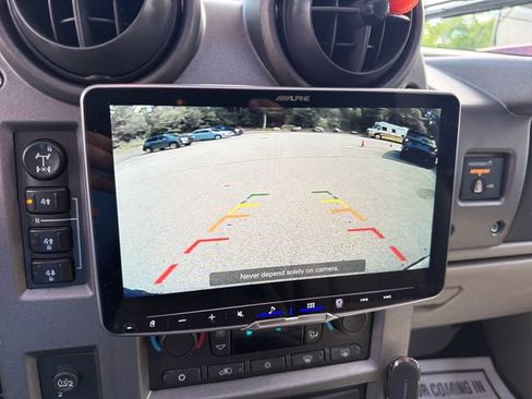Used 2004 HUMMER H2 w/ Preferred Equipment Group AWD/4WD image 20