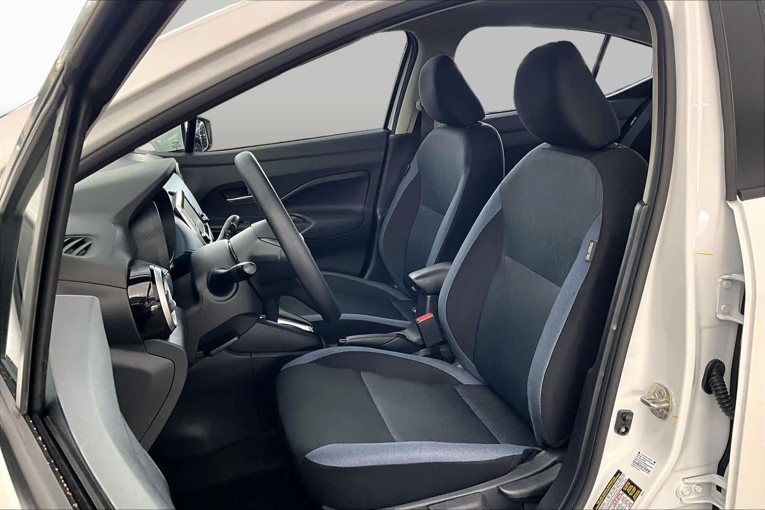 Certified 2025 Nissan Versa SV w/ Trunk Package FWD image 8
