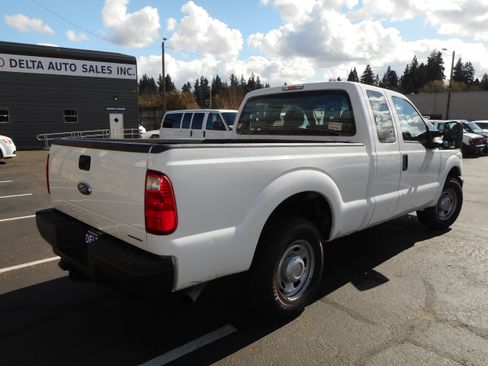 Used 2014 Ford F250 XL image 7