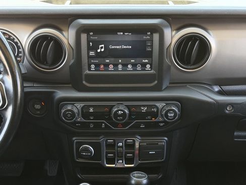 Used 2021 Jeep Gladiator Sport AWD/4WD image 24