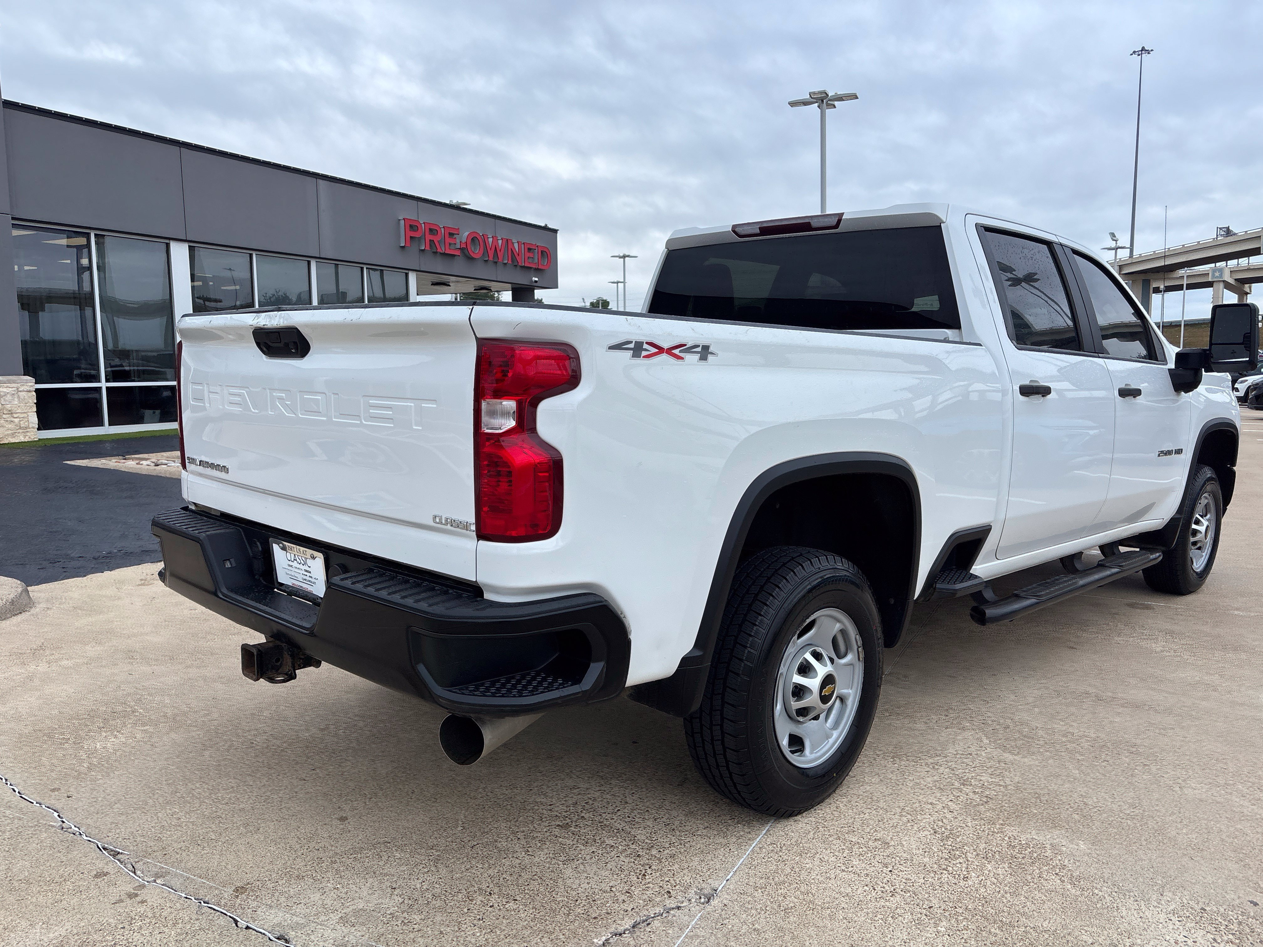 Used 2020 Chevrolet Silverado 2500 W/T AWD/4WD image 12