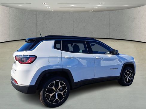 New 2026 Jeep Compass Limited image 5
