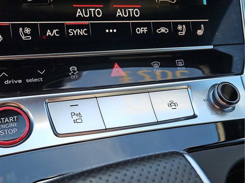 Certified 2021 Audi RS 6 w/ Carbon Optic Package image 19