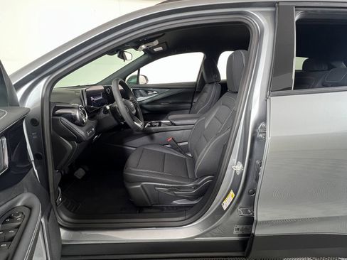 New 2025 Chevrolet Blazer EV LT w/ Midnight/Sport Edition image 9