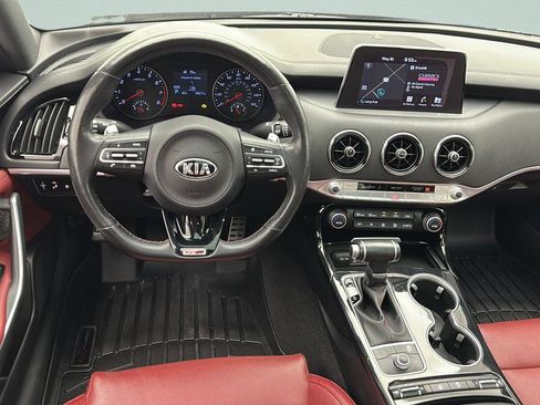 Used 2020 Kia Stinger GT-Line w/ Sun & Sound Package AWD/4WD image 11