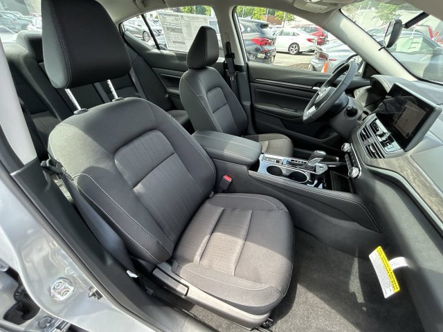 Certified 2024 Nissan Altima 2.5 SV w/ SV Premium Package AWD/4WD image 15