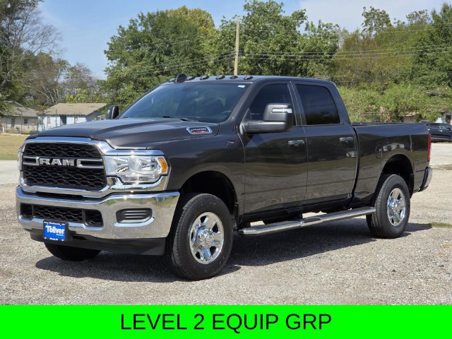 Used 2024 RAM 2500 Tradesman w/ Chrome Appearance Group AWD/4WD image 4