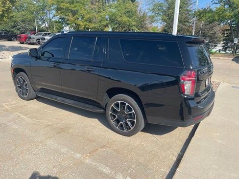 Used 2024 Chevrolet Suburban RST w/ Luxury Package AWD/4WD image 5