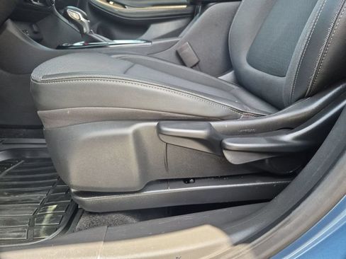 Used 2024 Buick Encore GX Preferred FWD image 12