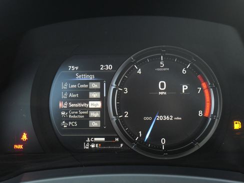 Certified 2022 Lexus IS 350 F Sport w/ Dynamic Handling Package image 32