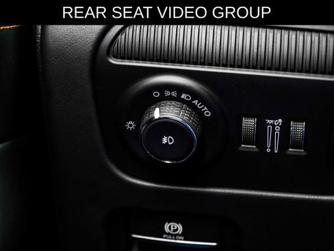 Used 2023 Jeep Grand Wagoneer Series III w/ Rear Seat Video Group 1 AWD/4WD image 34