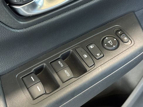 Used 2025 Honda CR-V Sport image 14