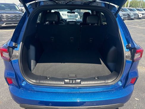 Used 2023 Ford Escape ST-Line w/ Tech Pack #1 AWD/4WD image 12