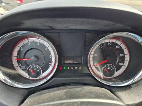 Used 2019 Dodge Grand Caravan SXT image 18